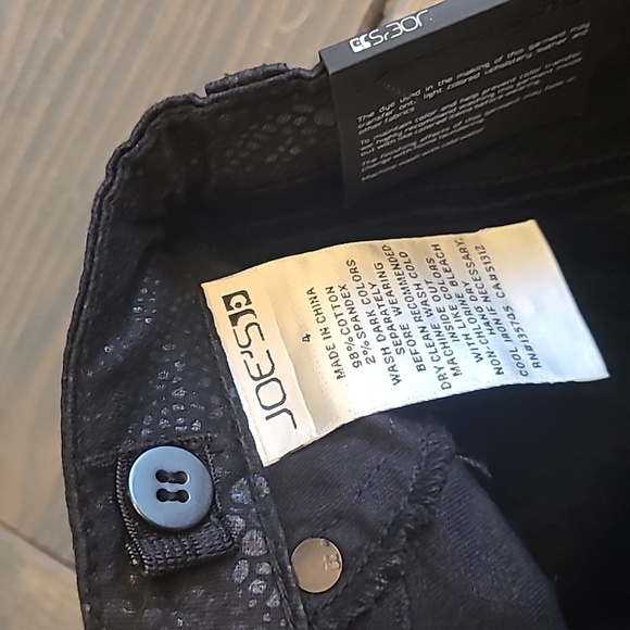 Joe's Jeans Black Snakeskin Ultra Slim Fit The Jegging NWT - Picture 5 of 5